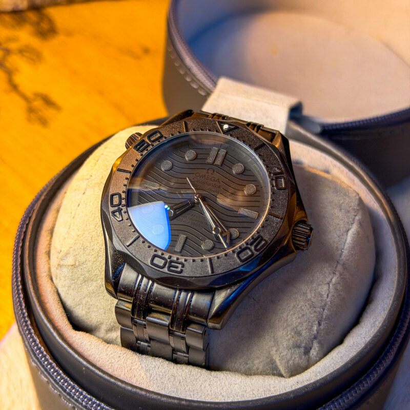 Relógio Omega Speedmaster Black Edition