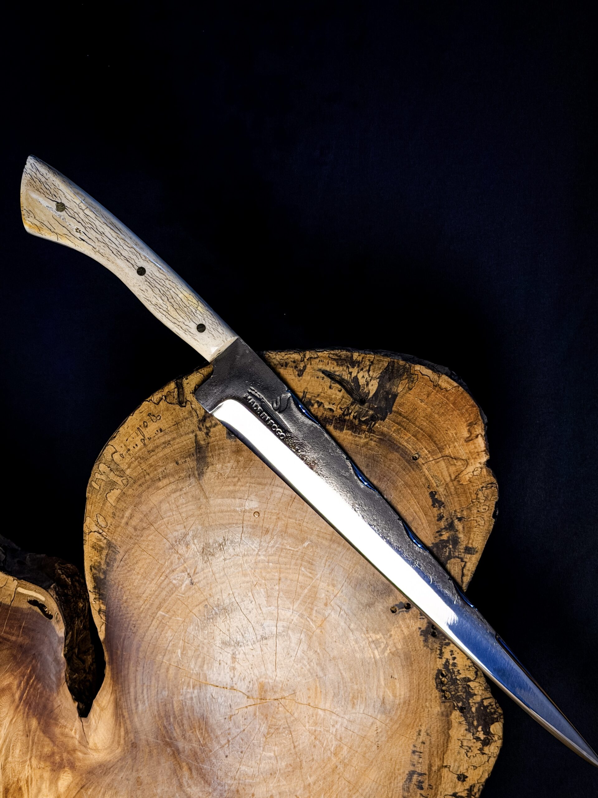 Língua de Chimango Made in Fogo 11" cabo em Osso Fossilizado